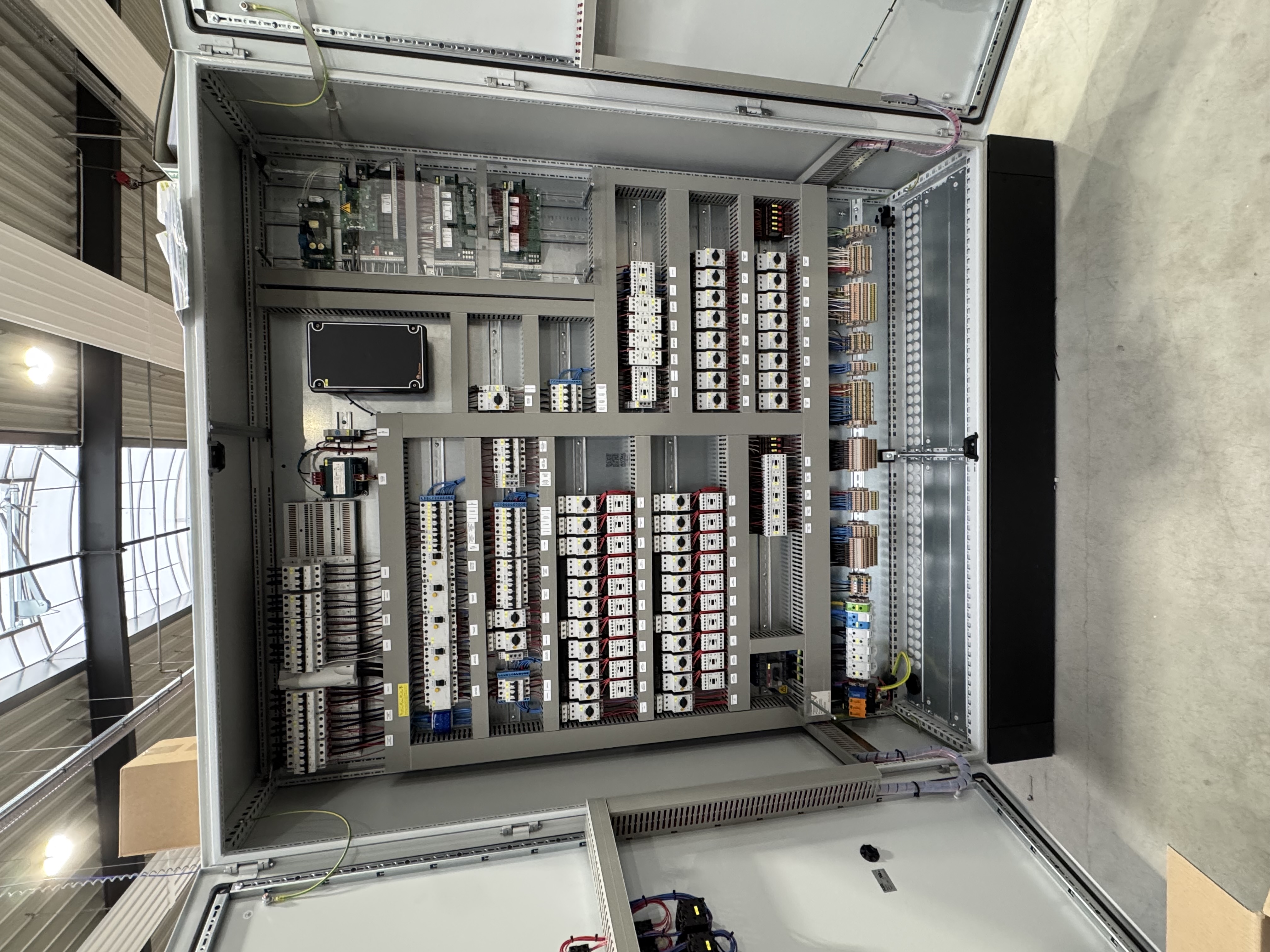 Control cabinet rearing house - UV-S630 4r/4t - ventilation